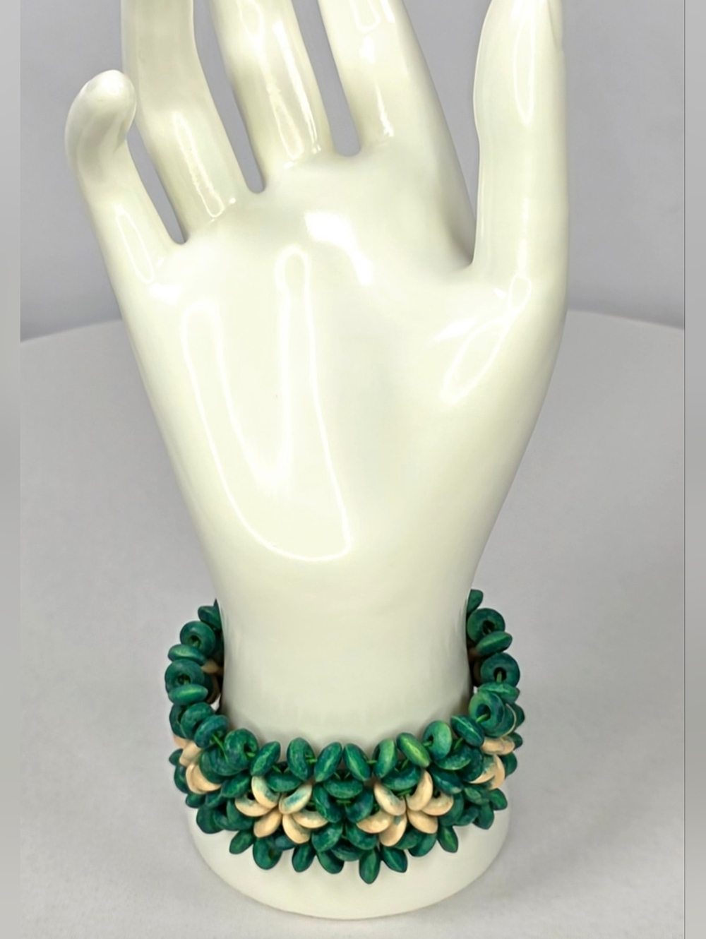 Green Beaded Stretch Bracelet Chunky Floral Boho Statement EUC